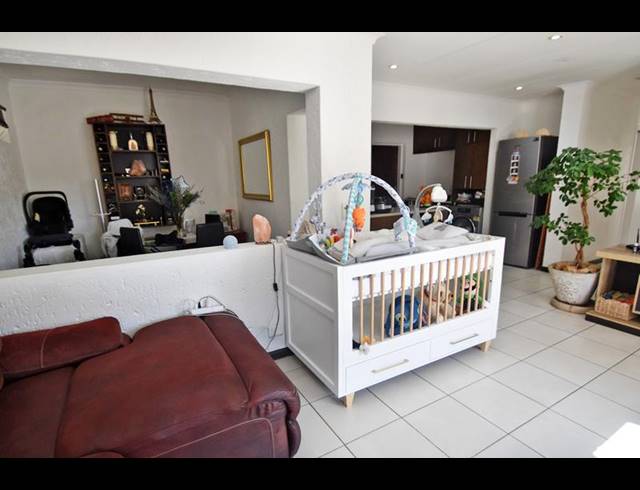 2 BEDROOM HOUSE FOR SALE IN MORNINGSIDE